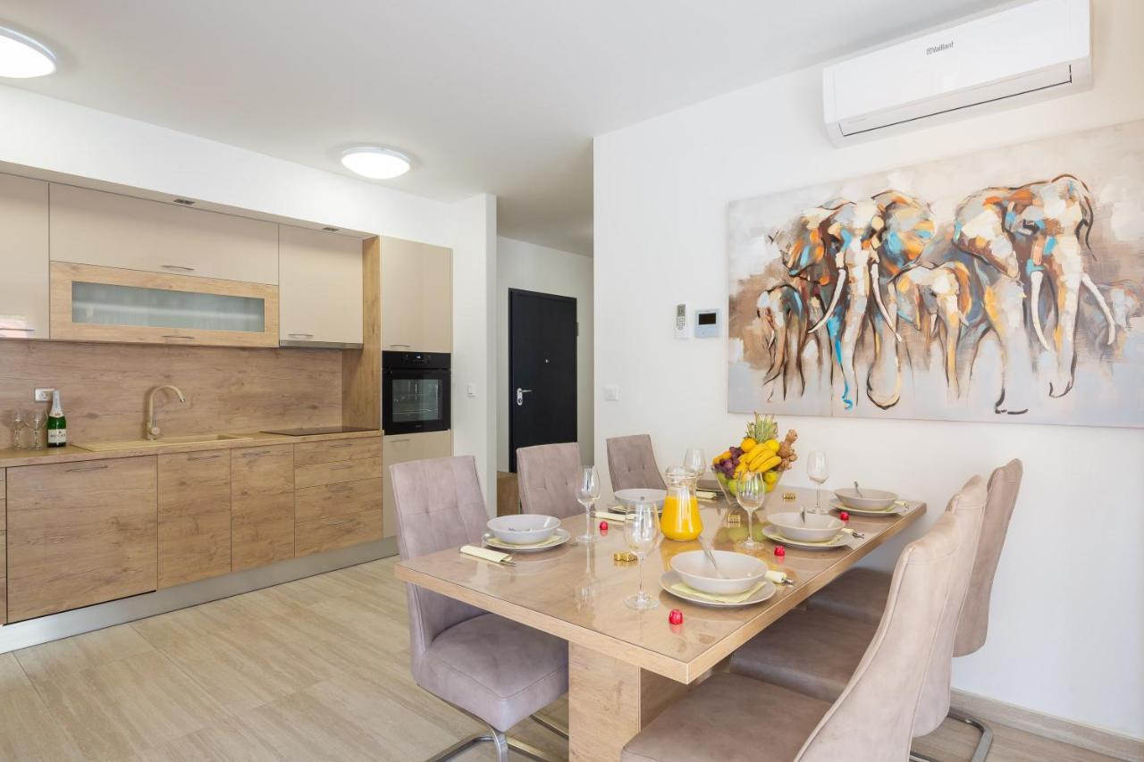 Mintos Luxury Resort Podstrana Bagian luar foto