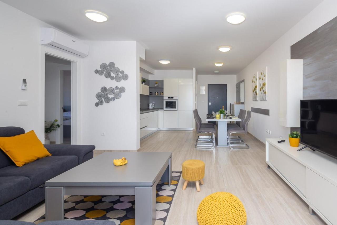 Mintos Luxury Resort Podstrana Bagian luar foto