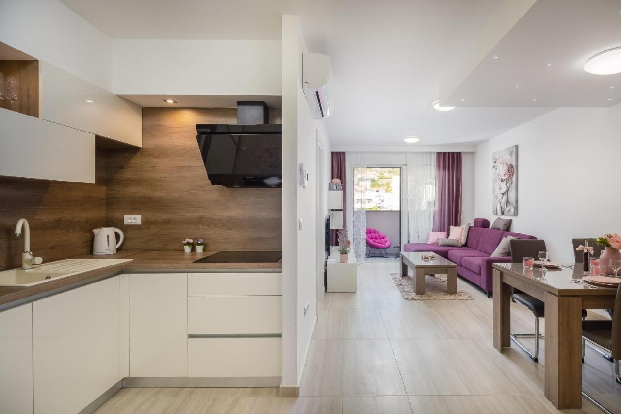 Mintos Luxury Resort Podstrana Bagian luar foto