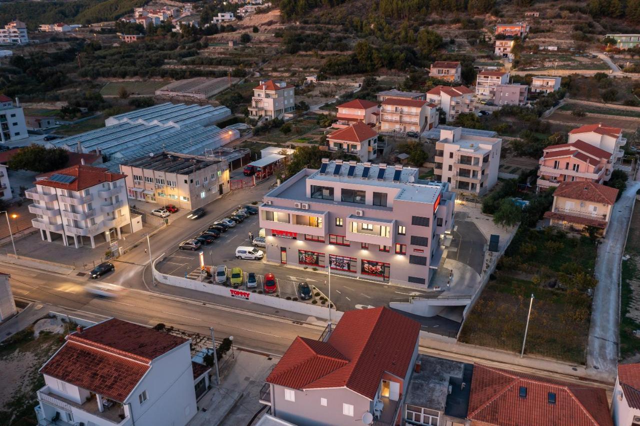 Mintos Luxury Resort Podstrana Bagian luar foto